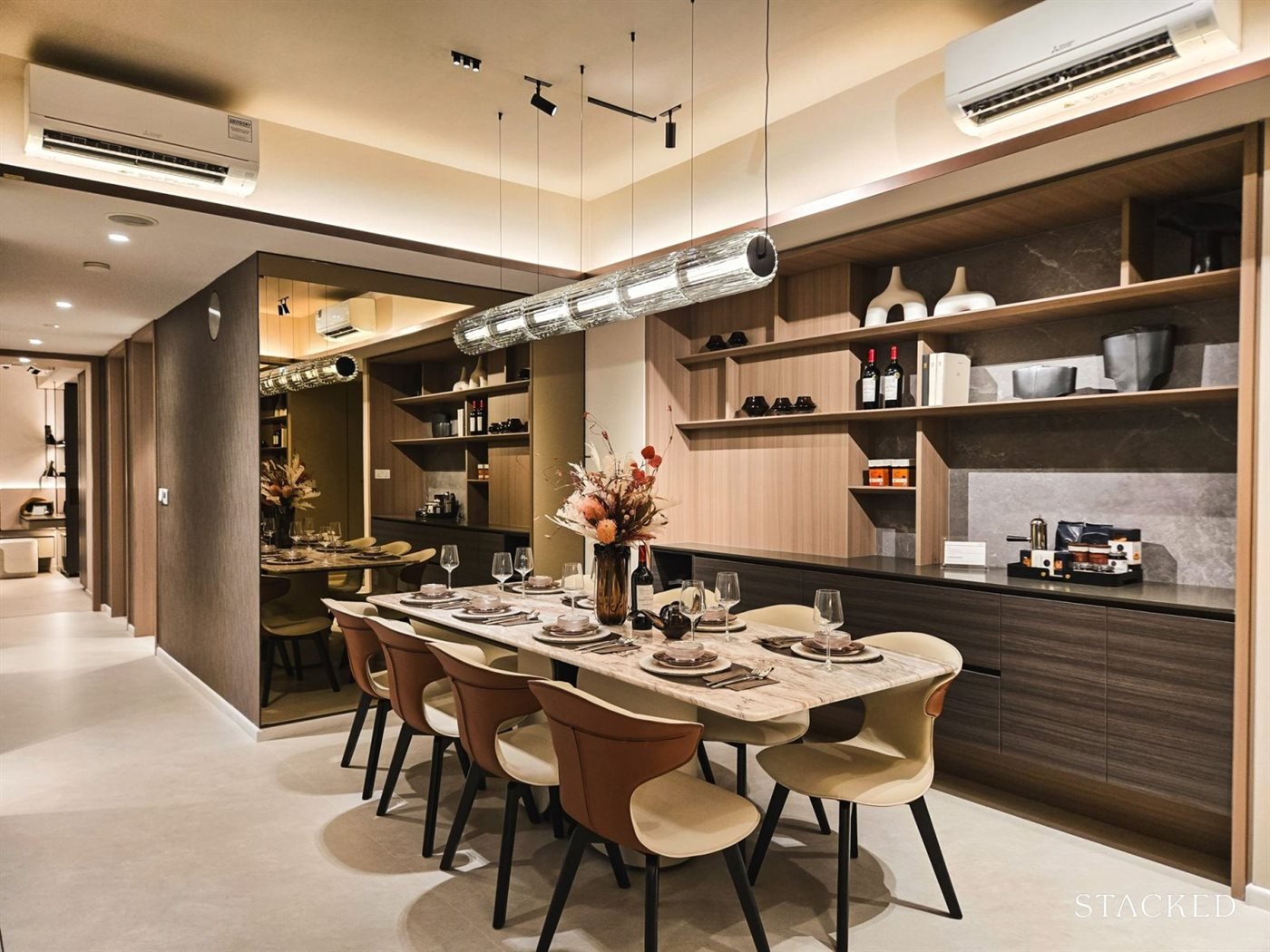 Four-bedroom showflat dining room